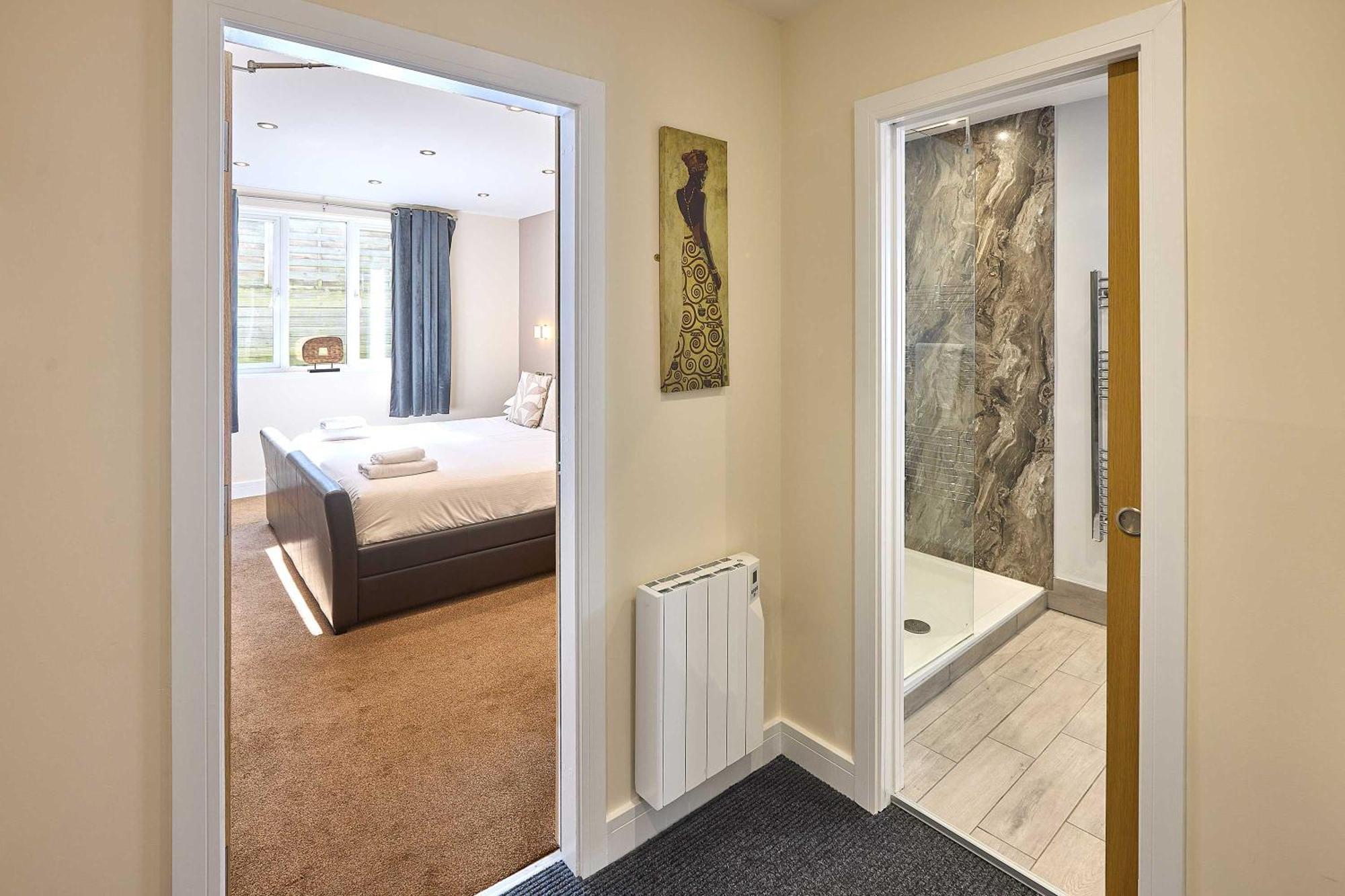 Aaron Accommodation ويتبي المظهر الخارجي الصورة