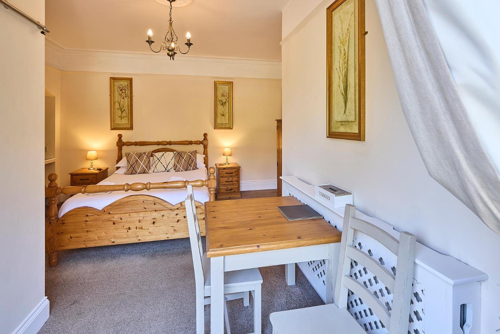 Aaron Accommodation ويتبي المظهر الخارجي الصورة